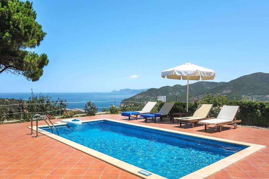Villa Ouranos In Pefkias Szkópelosz Kültér fotó