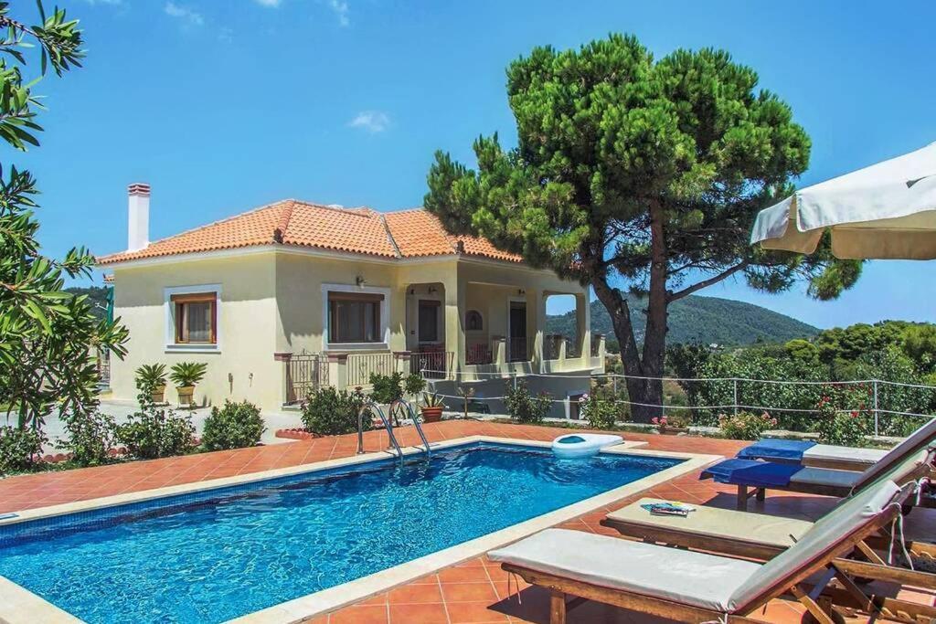 Villa Ouranos In Pefkias Szkópelosz Kültér fotó